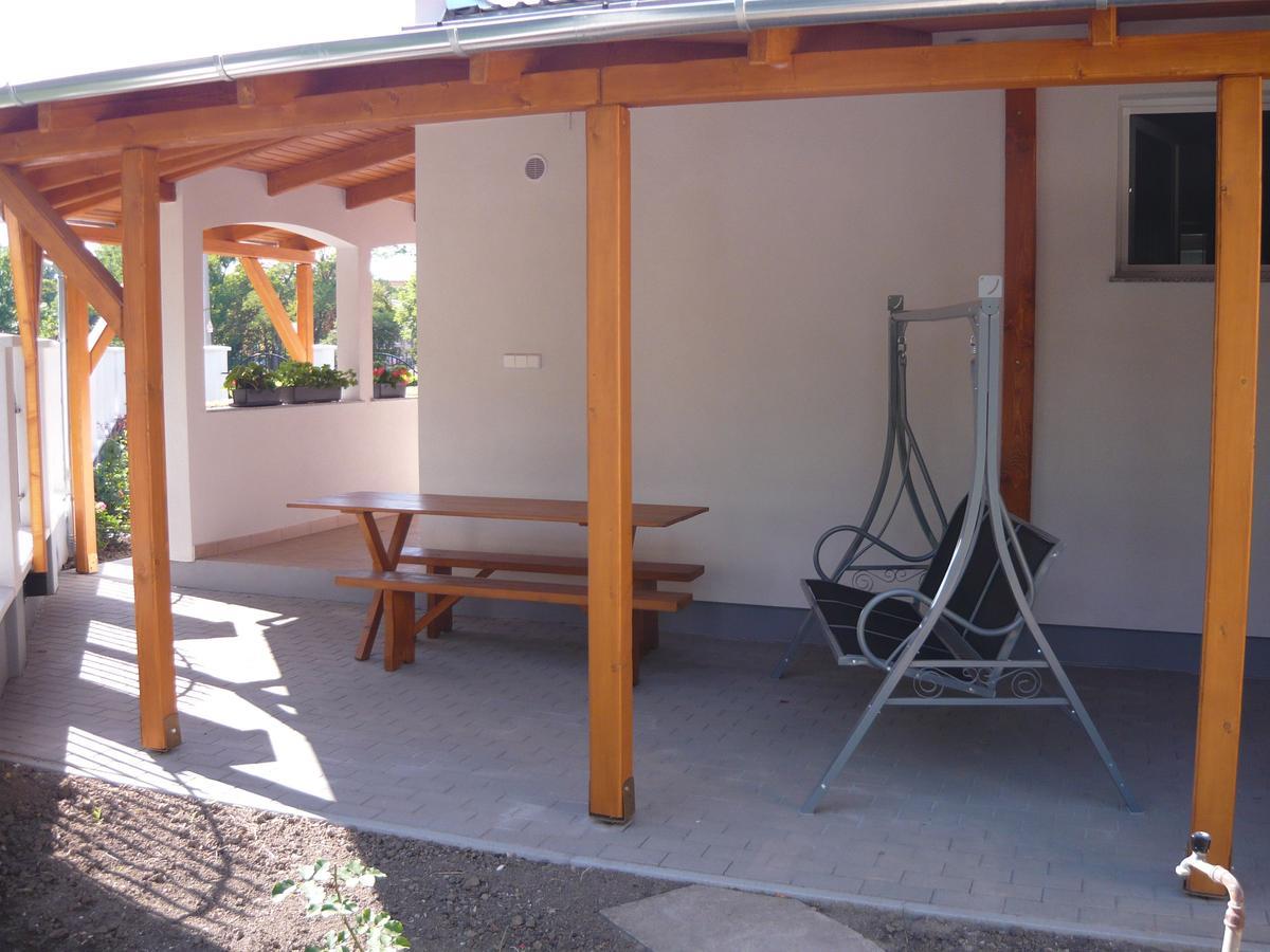 Keresztmama Háza Apartamento Hajdúszoboszló Exterior foto